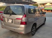 Cần bán Toyota Innova 2015, màu vàng, 425 triệu