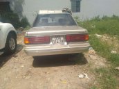 Bán xe Toyota Camry đời 1986, màu vàng, nhập khẩu chính chủ