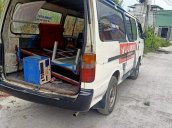 Cần bán xe Toyota Hiace đời 1998, màu trắng, xe nhập