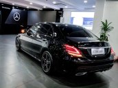 [Duy nhất tháng 10 - Hỗ trợ trả góp 0đ] Mercedes C300 AMG thể thao mạnh mẽ - ưu đãi khủng và quà tặng bất ngờ