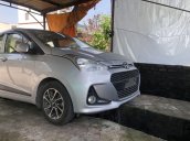 Bán Hyundai Grand i10 đời 2017, màu bạc