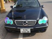 Cần bán xe Mercedes C200 sản xuất năm 2002, màu đen, xe nhập