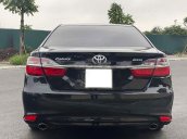 Bán Toyota Camry sản xuất 2017, màu đen còn mới, giá 933tr