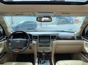 Xe Lexus LX 570 năm sản xuất 2012, màu đen, nhập khẩu còn mới