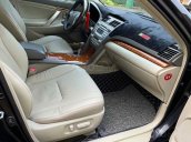 Bán ô tô Toyota Camry năm sản xuất 2010, màu đen còn mới, giá chỉ 520 triệu