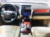 Cần bán gấp Toyota Camry năm sản xuất 2013 còn mới