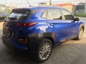 Cần bán xe Hyundai Kona năm 2018, màu xanh lam