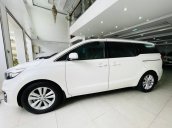 Bán xe Kia Sedona 3.3 GATH đời 2016, màu trắng, xe gia đình