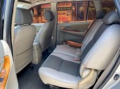 Cần bán lại xe Toyota Innova 2009, màu bạc còn mới, giá 258tr