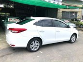 Cần bán xe Toyota Vios 1.5 E năm 2018, màu trắng số sàn