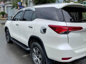 Xe Toyota Fortuner 2.5 MT sản xuất năm 2017, màu trắng, nhập khẩu 