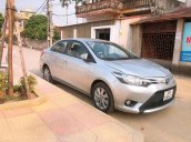 Cần bán Toyota Vios đời 2015, màu bạc số sàn