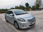 Cần bán gấp Toyota Vios sản xuất năm 2012, màu bạc, giá tốt