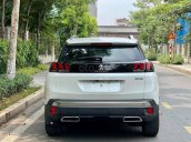 Bán Peugeot 3008 sản xuất năm 2019, màu trắng, giá chỉ 945 triệu