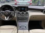 Cần bán gấp Mercedes GLC 300 sản xuất 2020, màu trắng