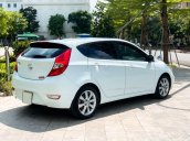 Cần bán Hyundai Accent năm sản xuất 2015, màu trắng, nhập khẩu 