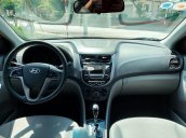 Cần bán Hyundai Accent năm sản xuất 2015, màu trắng, nhập khẩu 