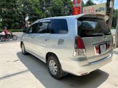 Cần bán lại xe Toyota Innova 2009, màu bạc còn mới, giá 258tr