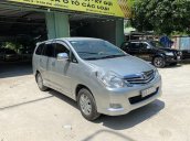 Cần bán lại xe Toyota Innova 2009, màu bạc còn mới, giá 258tr