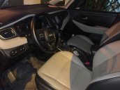 Cần bán xe Kia Rondo năm sản xuất 2017 còn mới, giá chỉ 518 triệu