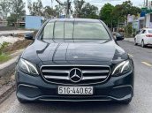 Bán xe Mercedes E200 đời 2017, màu xanh lam