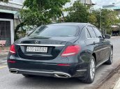 Bán xe Mercedes E200 đời 2017, màu xanh lam