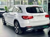 [Khuyến mãi khủng tháng 8] Mercedes GLC200 4Matic đủ màu giao ngay - tặng ngay 2 năm bảo dưỡng - Mỗi tháng trả 11,2 triệu