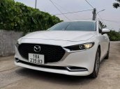 Cần bán xe Mazda 3 sản xuất 2021, màu trắng còn mới, 728tr