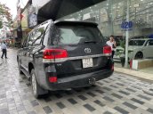 Xe Toyota Land Cruiser VX V8 năm sản xuất 2016