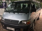 Bán Toyota Hiace sản xuất năm 2002, màu xanh lam chính chủ