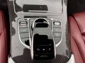 Xe chính chủ bán Mercedes C300 AMG model 2018 hộp số 9 cấp, màu trắng nội thất đỏ sang trọng cá tính, một bầu trời công nghệ
