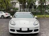 Cần bán gấp Porsche Panamera năm sản xuất 2015, màu trắng, nhập khẩu