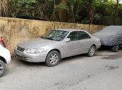 Cần bán xe Toyota Camry năm 2000, giá tốt