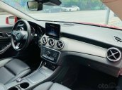 Chính chủ cần bán nhanh chiếc Mercedes CLA200 sx 2016