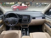 Bán nhanh Mitsubitshi outlander 2.0CVT sx 2018 biển Sài Gòn 40.000 km