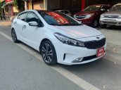 Cần bán Kia Cerato 1.6 MT sản xuất 2017, màu trắng chính chủ, giá tốt