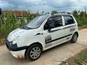 Cần bán gấp Daewoo Matiz năm 2002, màu bạc còn mới 