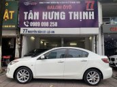 Cần bán gấp Mazda 3 sản xuất năm 2013, màu trắng  