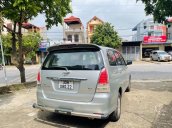 Cần bán Toyota Innova đời 2011, màu bạc, nhập khẩu chính chủ