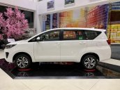 Cần bán xe Toyota Innova năm sản xuất 2021, màu trắng