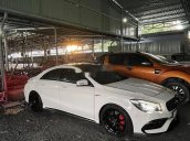 Bán Mercedes CLA45 sản xuất năm 2017, màu trắng, nhập khẩu