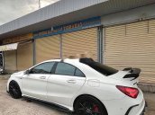 Bán Mercedes CLA45 sản xuất năm 2017, màu trắng, nhập khẩu