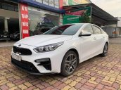 Cần bán lại xe Kia Cerato đời 2019, màu trắng số tự động