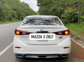 Cần bán gấp Mazda 3 đời 2017, màu trắng còn mới