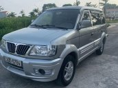 Xe Mitsubishi Jolie năm sản xuất 2003, màu bạc còn mới