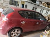 Cần bán gấp Hyundai i30 sản xuất 2010, màu đỏ còn mới