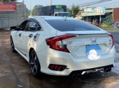 Cần bán lại xe Honda Civic đời 2017, màu trắng, nhập khẩu chính chủ giá cạnh tranh