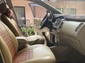 Cần bán Toyota Innova đời 2016, màu bạc số sàn, giá chỉ 449 triệu