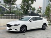 Cần bán gấp Mazda 6 2.5 sản xuất năm 2019, màu trắng  