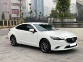 Cần bán gấp Mazda 6 2.5 sản xuất năm 2019, màu trắng  